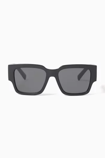 Square Sunglasses in Injected Plastic