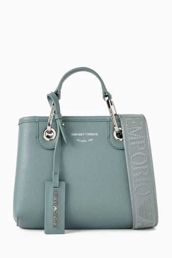 حقيبة يد بشعار الماركة