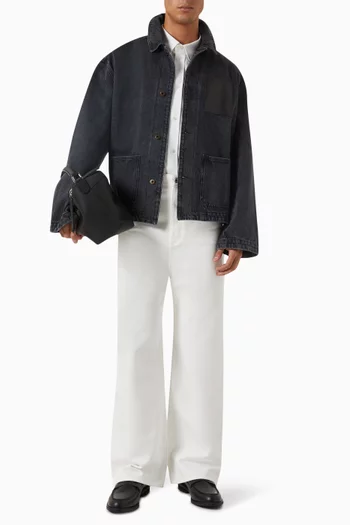 جاكيت بأزرار مستوحى من ملابس العمال