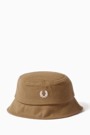 Laurel Wreath Bucket Hat in Cotton-pique