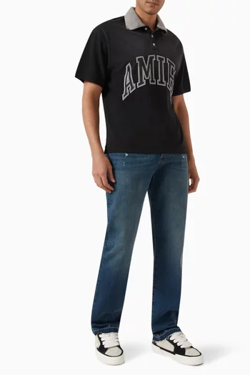 بنطال جينز بقصة مستقيمة وحواف غير محاكة دينم