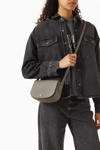 حقيبة كروس صغيرة جلد بارز الملمس من مجموعة ايبور