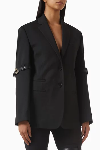 جاكيت بقصة فضفاضة