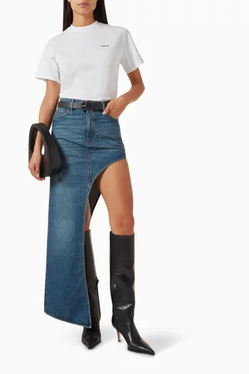 تي شيرت بقصة مربعة وشعار الماركة قطن بلون باهت