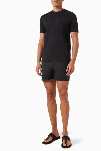 تي شيرت بفتحة رقبة مستديرة لايوسيل وقطن