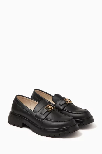 Ashlyn Low-cut Moccasins in Faux Leather
