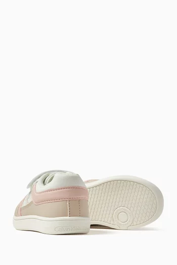 Low-cut Sneakers in Faux Leather