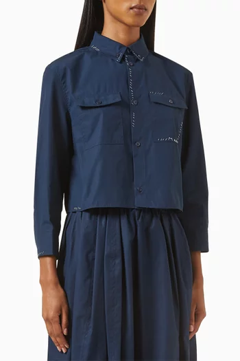 قميص مطرز بشعار الماركة قطن