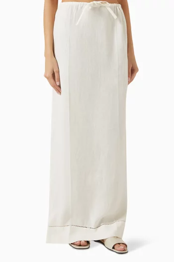 تنورة طويلة بتطريز شعار الماركة كتان