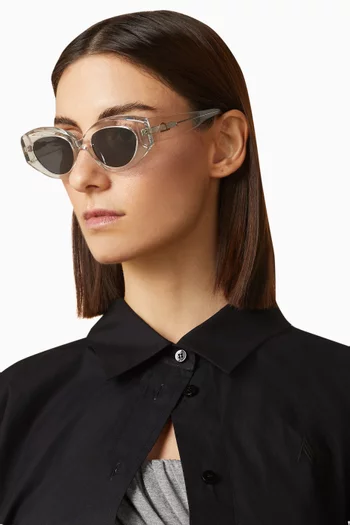 Petra Cat-eye Sunglasses in Acetate