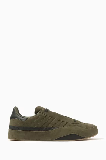 Gazelle Sneakers in Suede