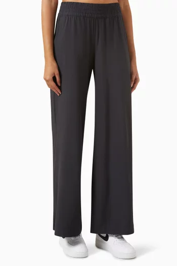 Villa Lightweight Wide-leg Pants in Stretch-woven