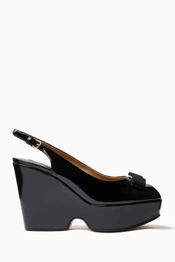 Vara 105 Bow Platform Sandals in Patent Leather