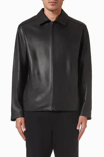 جاكيت بسحّاب جلد