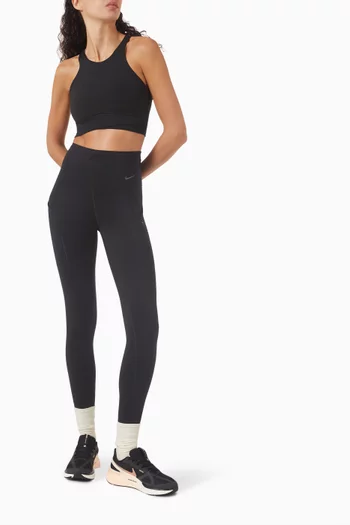 Twist High-neck Sports Bra