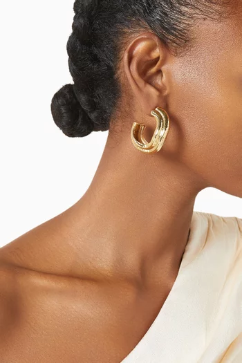 Wave Earrings in 22kt Gold-plated Brass