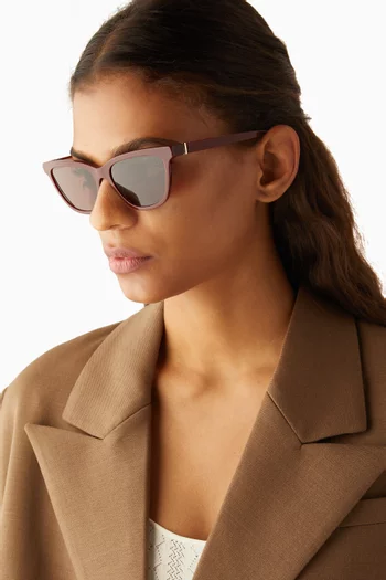 Cat-eye Sunglasses in Acetate