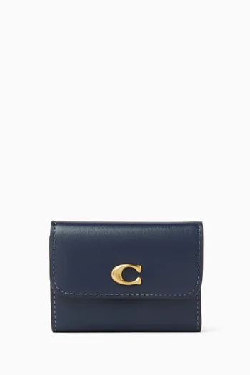 Essential Card Holder Wallet in Leather