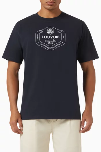 تي شيرت بشعار الماركة قطن