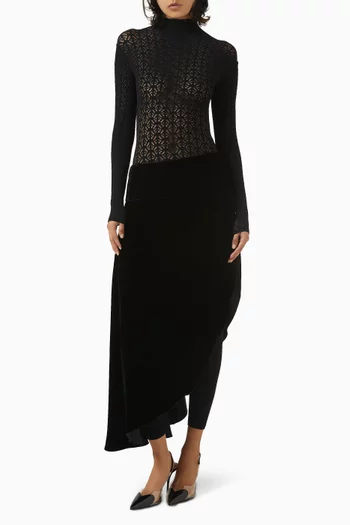 تنورة متوسطة الطول بتصميم غير متماثل مخمل