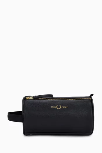 Wash Bag in Leather