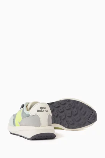 370 Sneakers in Mesh & Suede