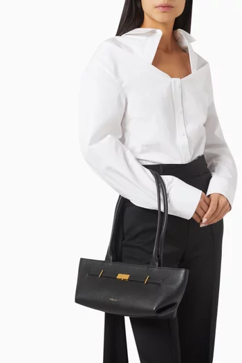 The New York Shoulder Bag in Grained Leather