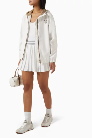 تنورة قصيرة بطيّات بوبلين