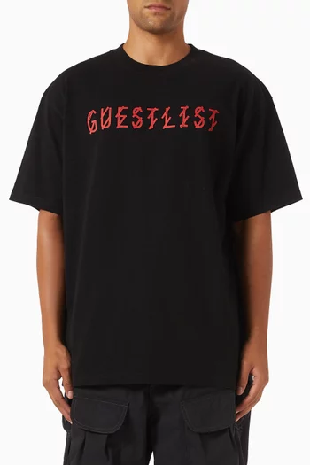 تي شيرت بطبعة Guestlist قطن
