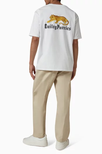 تي شيرت بعبارة Guilty Parties ونقشة نمر قطن