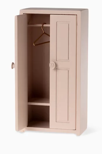 Mouse Closet
