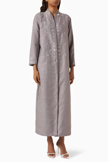 عباية مطرزة