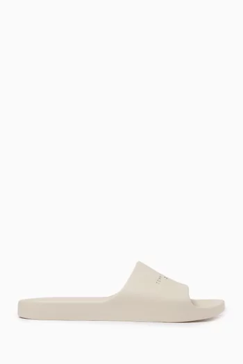 Logo Slides in Rubber