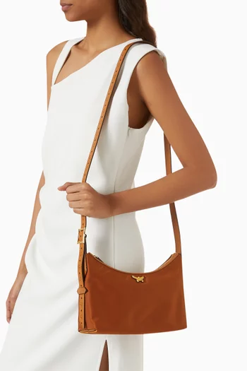 حقيبة كتف هوبو آرين صغيرة نايلون معاد تدويره