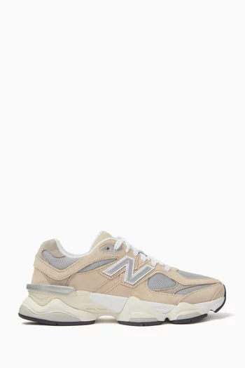 9060 Sneakers in Mesh & Suede