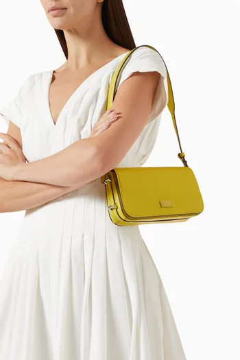 Liv Shoulder Bag in Leather