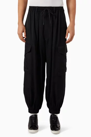 Relaxed Cargo Pants in Twill