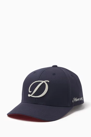 Cursive D Full Fit Cap in Cotton-twill