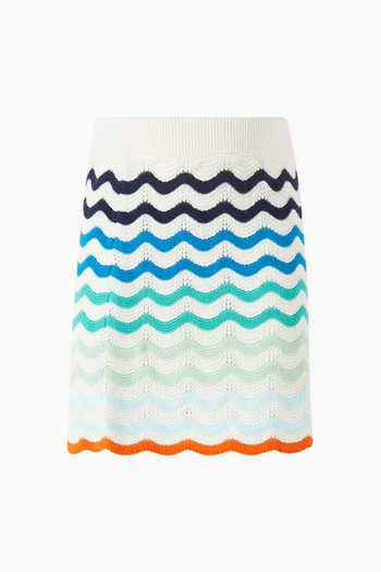 تنورة كروشيه بنقشة مموجة متدرجة