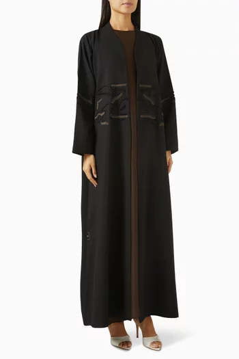 عباية مطرزة بالخيوط كريب
