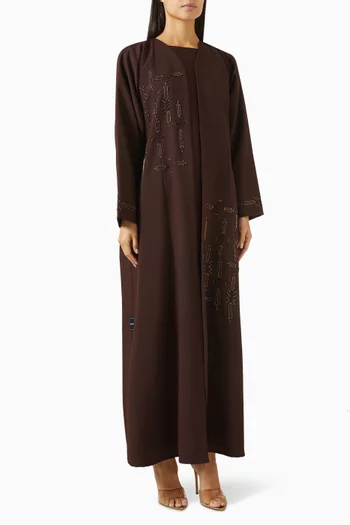 طقم عباية مطرزة