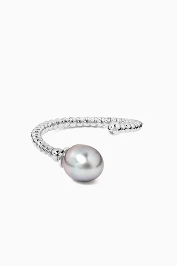 Akila Twisted Pearl Ring in 18kt White Gold