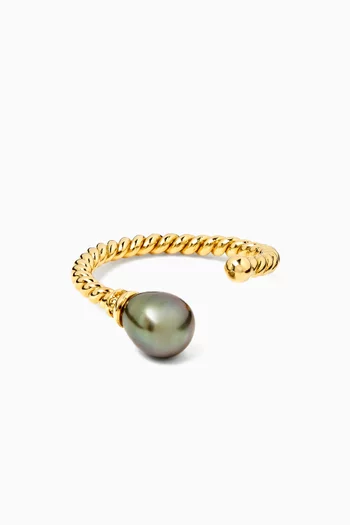 Akila Twisted Pearl Ring in 18kt Gold