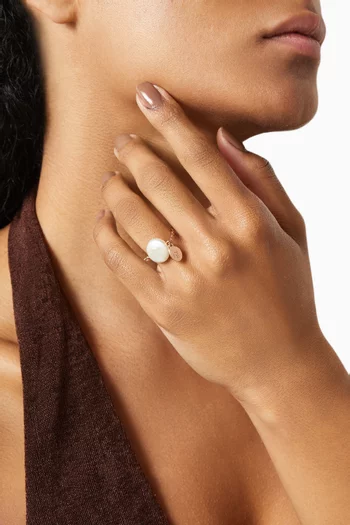 Mother of Pearl Chain Ring in 18kt Rose Gold