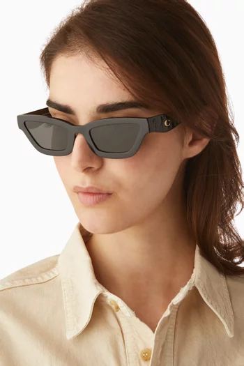 نظارة شمسية بإطار مستطيل أسيتات