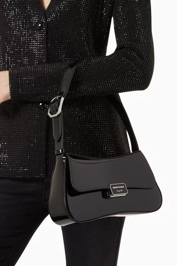 حقيبة كتف بإبزيم بشعار الماركة جلد صناعي لامع