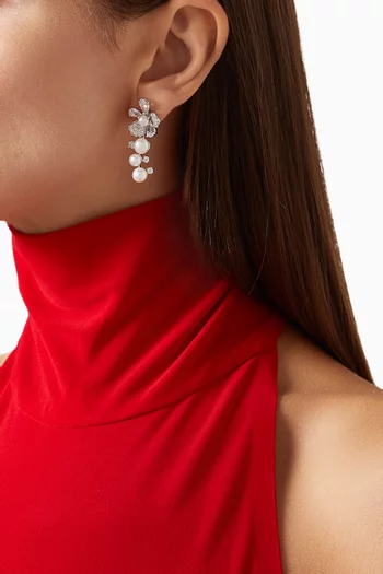 Pearl Snow Earrings in 18kt White Gold Vermeil