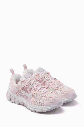 Zoom Vomero 5 Sneakers in Mesh & Leather