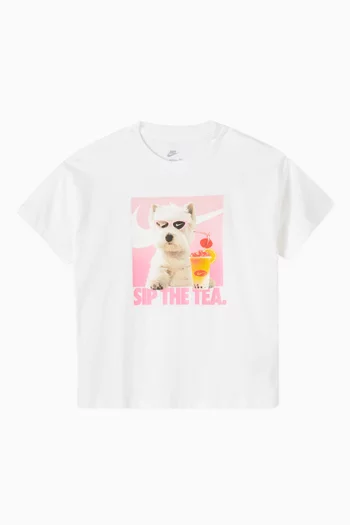 تي شيرت بعبارة Sip The Tea