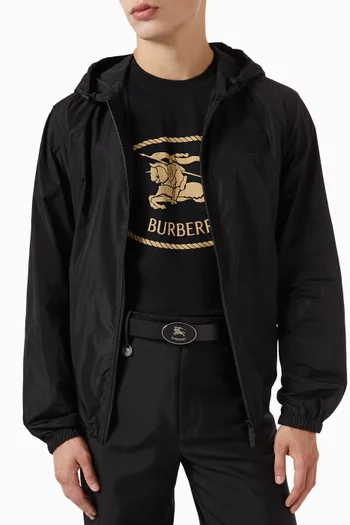 حزام بوجهين وإبزيم بيضاوي بشعار الفروسية جلد